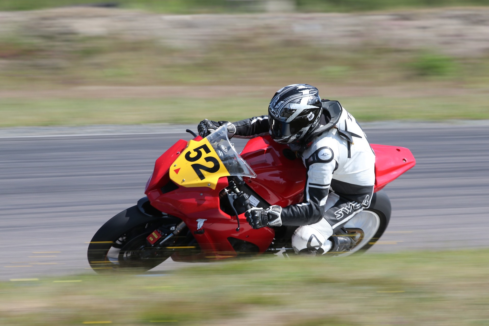 Mikko_Koirikivi_Motopark_23.jpeg